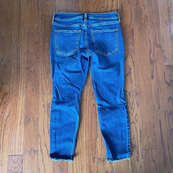Old Navy Mid Rise Rockstar Super Skinny Jeans Size 6P - Picture 3 of 4